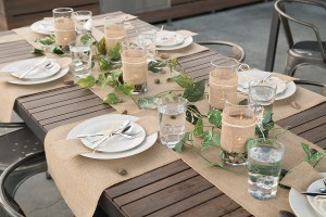 Reador Wholesale Cheap custom linen wedding party burlap table runner