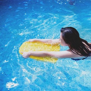 waterproof lightweight custom shape water sports equipment for beginners swimming kick board