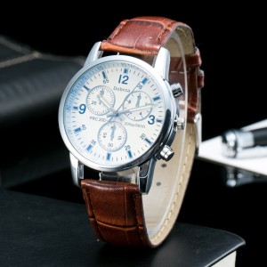 Hot selling three sub-dial chronograph look wrist watch men watch mw135