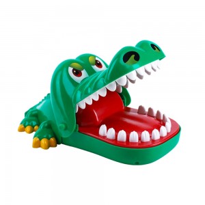 Funny tricky kids party interactive crazy tabletop crocodile teeth bite finger game toy