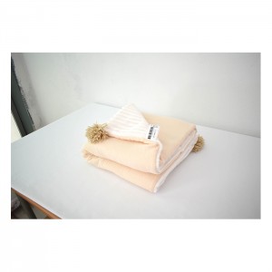 Double layer muslin and stripped plush blanket with balls baby blanket toddler hot selling The most popular wholesale